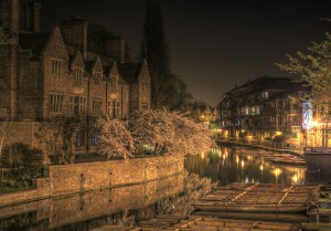 800px-Magdalene_College_Cambridge_night