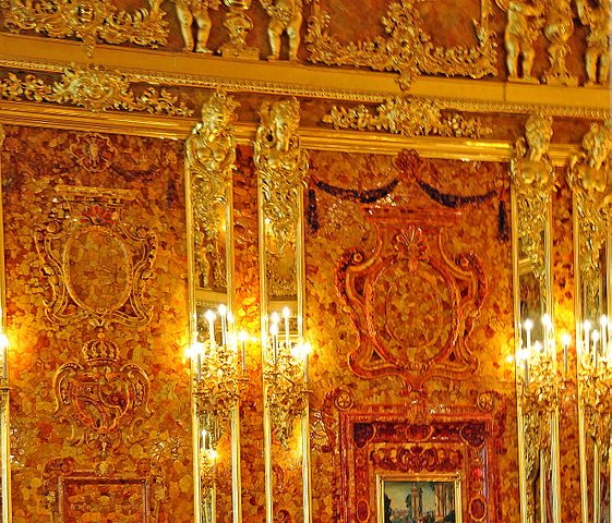 Not the real Amber Room (photo by Dennis Jarvis)